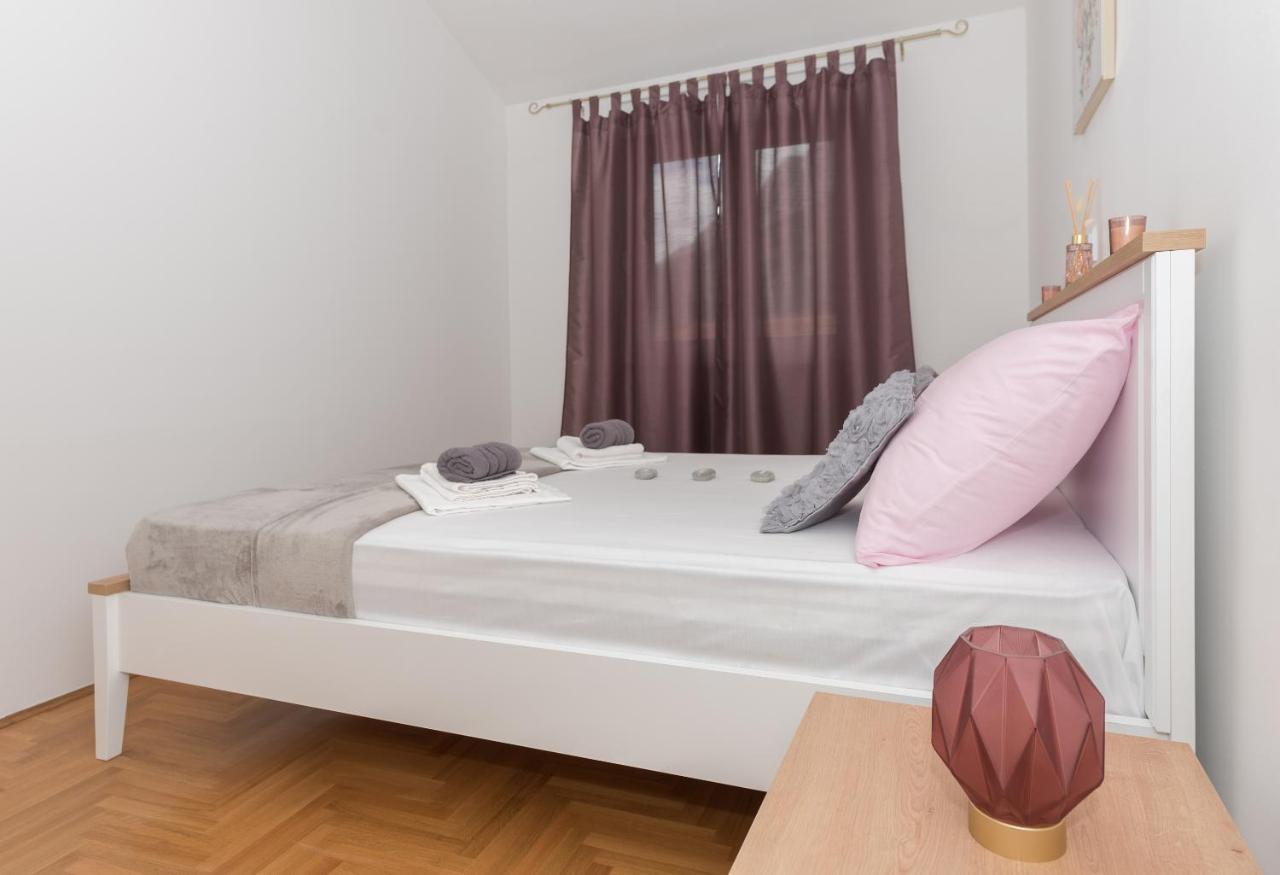 Deluxe 3 Bedroom Apartment With Sea View Baška Voda Buitenkant foto