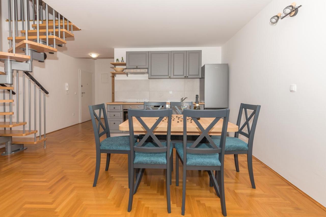 Deluxe 3 Bedroom Apartment With Sea View Baška Voda Buitenkant foto